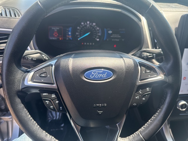 Vehicle image 21 of 30