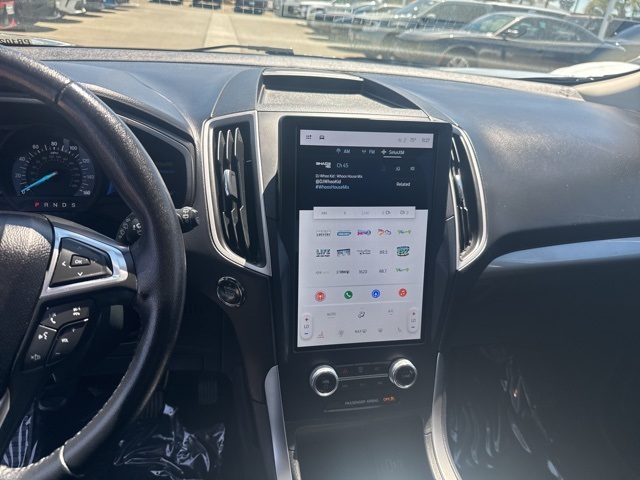 Vehicle image 20 of 30
