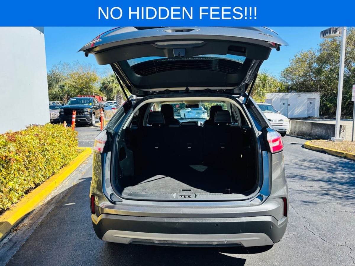 2023 Ford Edge SEL Image 10 of 37