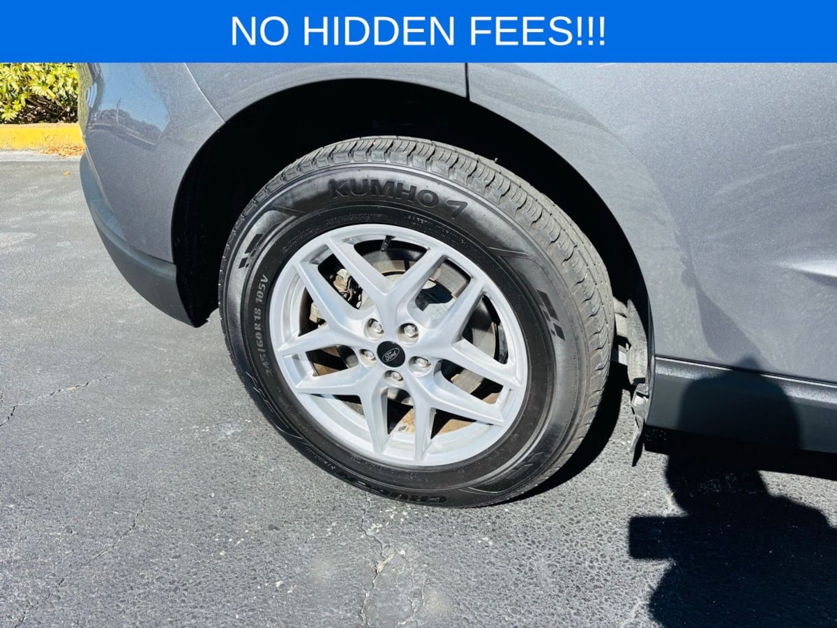 2023 Ford Edge SEL Image 8 of 37