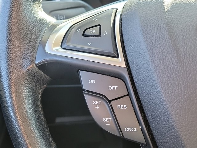 Vehicle image 23 of 31