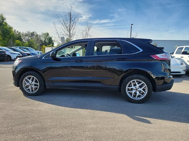 Vehicle image 4 of 31
