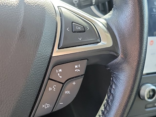 Vehicle image 24 of 31