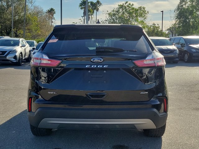 Vehicle image 8 of 31