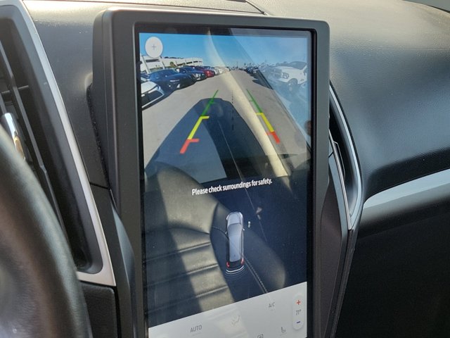 Vehicle image 26 of 31