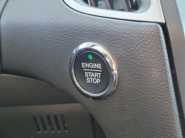 Vehicle image 27 of 31