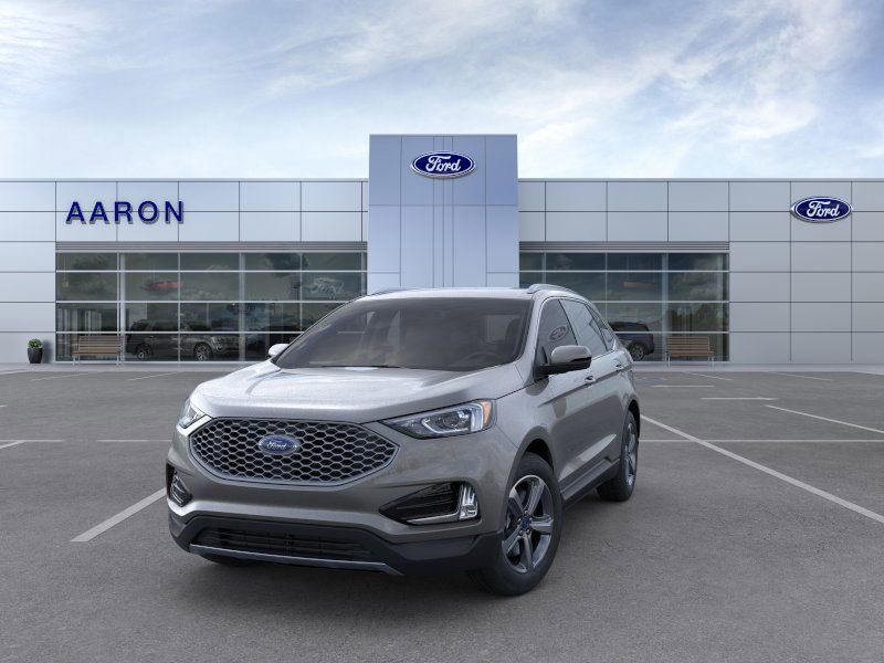 2023 Ford Edge SEL Image 2 of 22