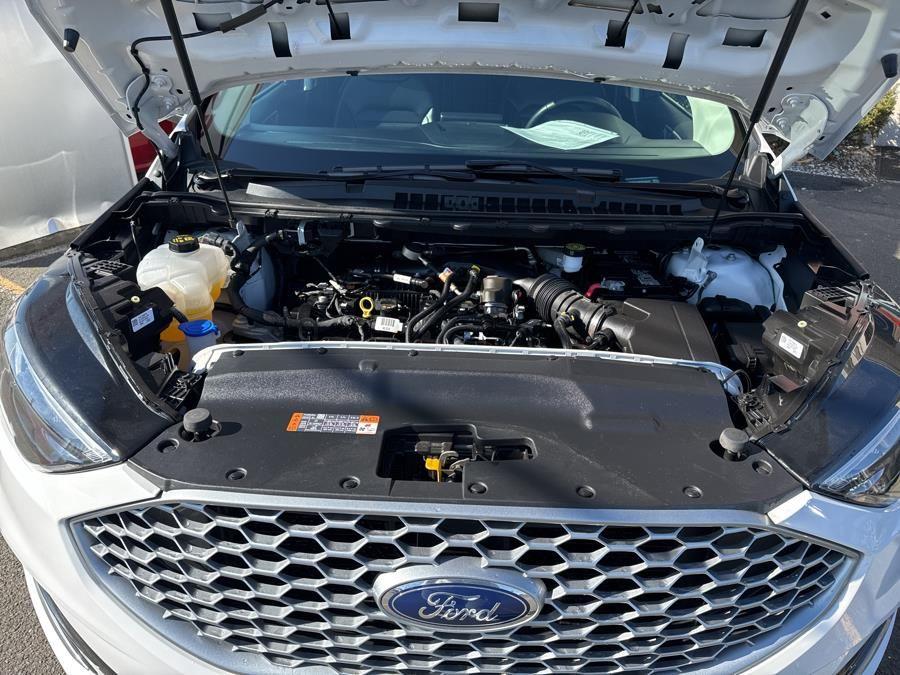 Vehicle image 9 of 26