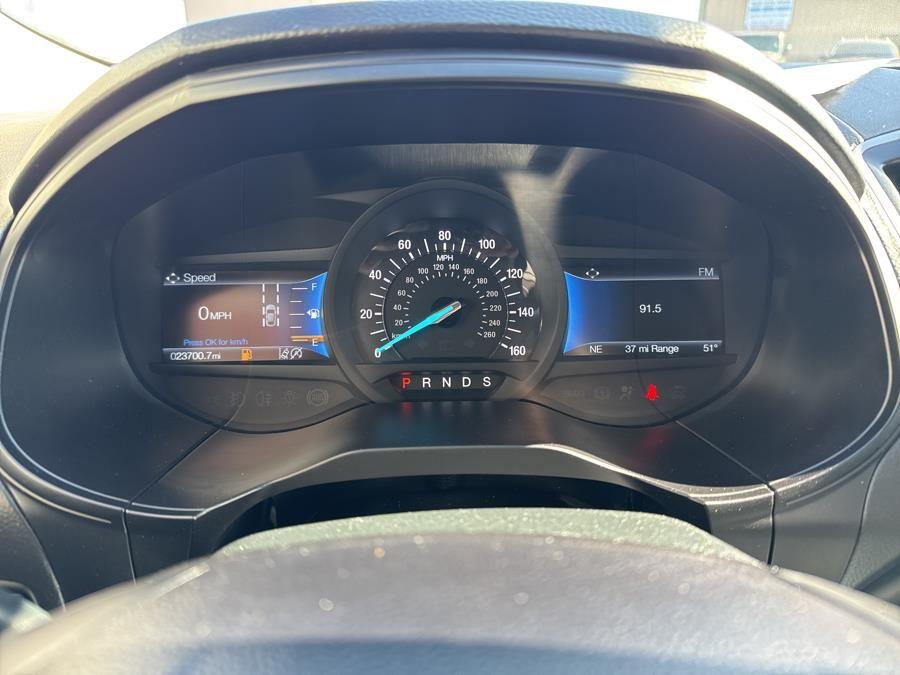 Vehicle image 14 of 26