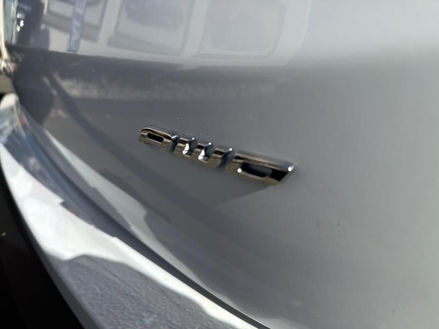 Vehicle image 19 of 26