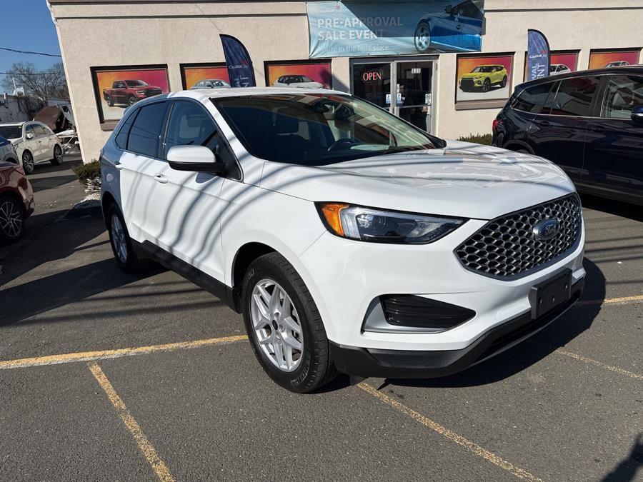 Vehicle image 3 of 26