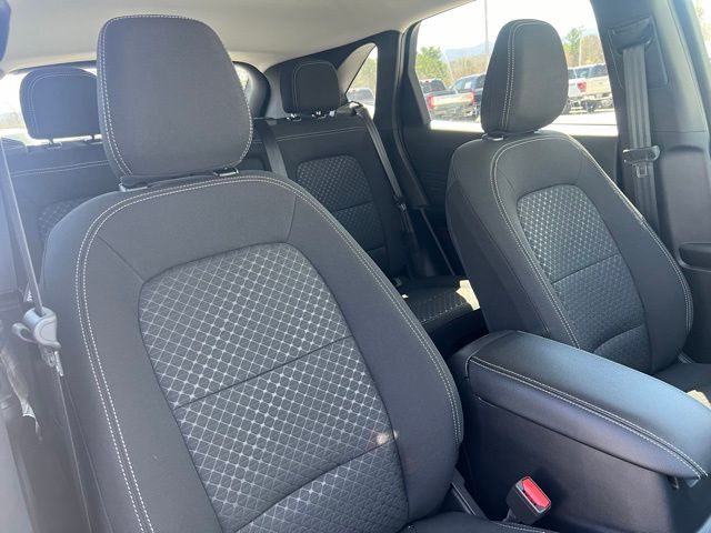 Vehicle image 11 of 36