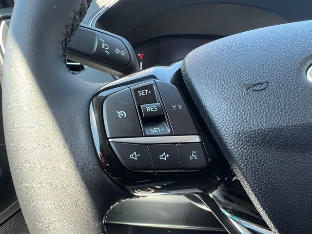 Vehicle image 14 of 36