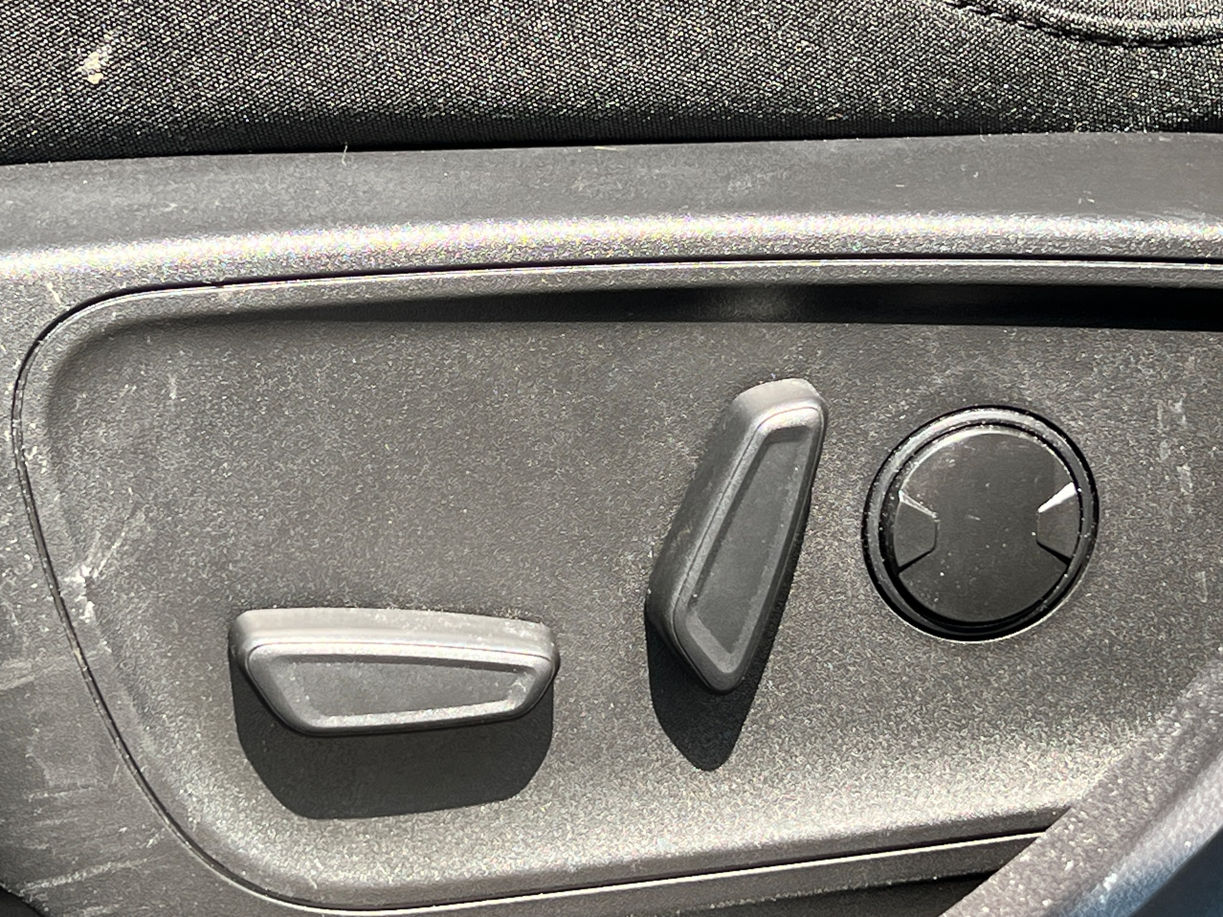 Vehicle image 29 of 60