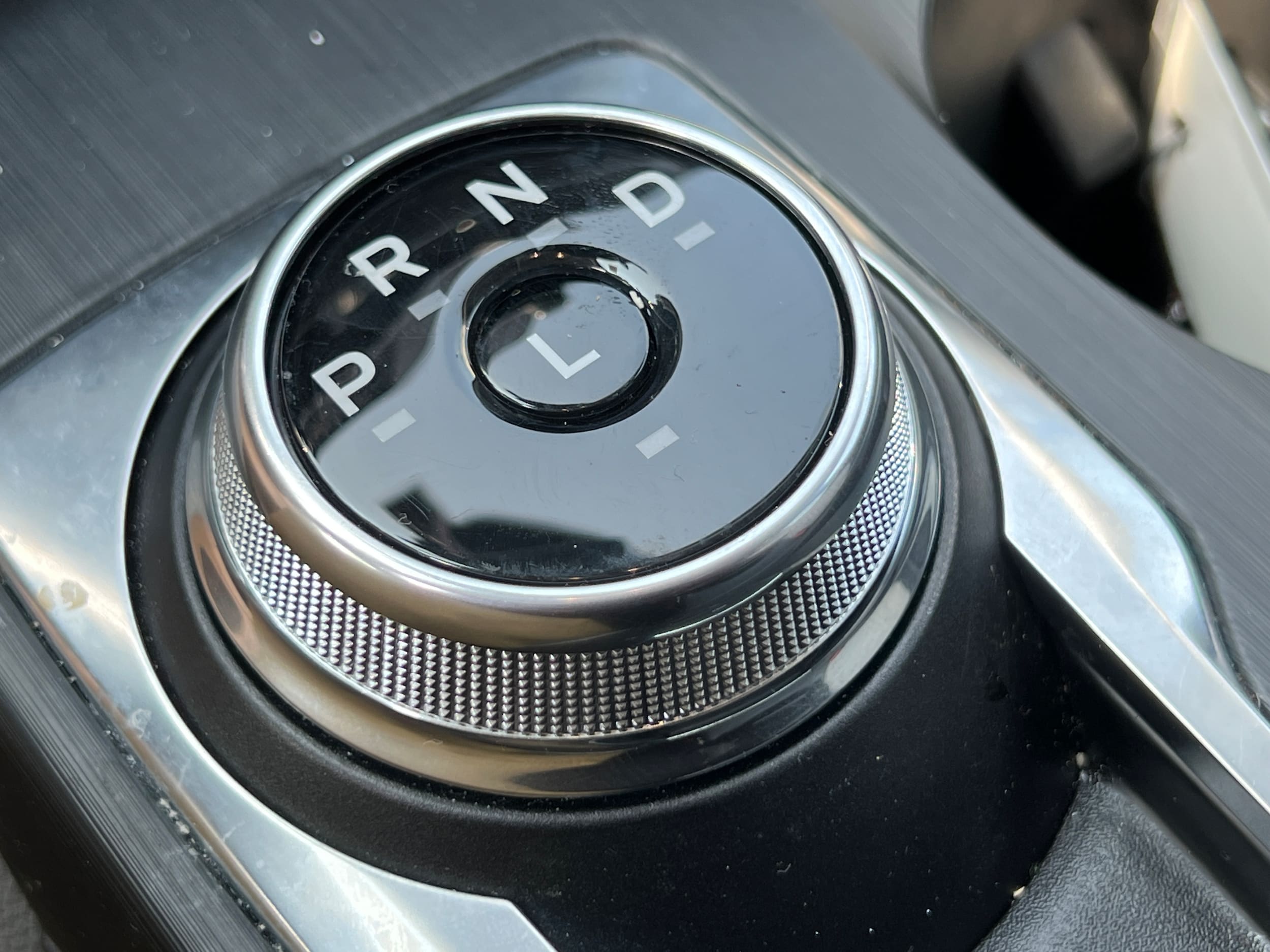 Vehicle image 41 of 60