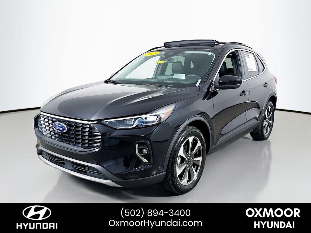 2023 Ford Escape Platinum Image 1 of 34