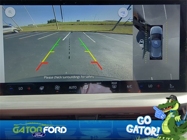 Vehicle image 23 of 48