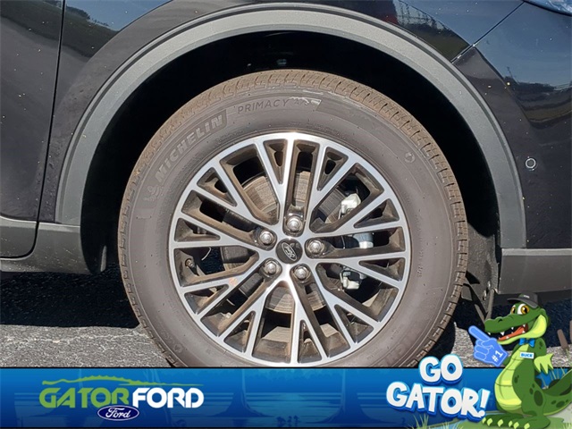 Vehicle image 11 of 48