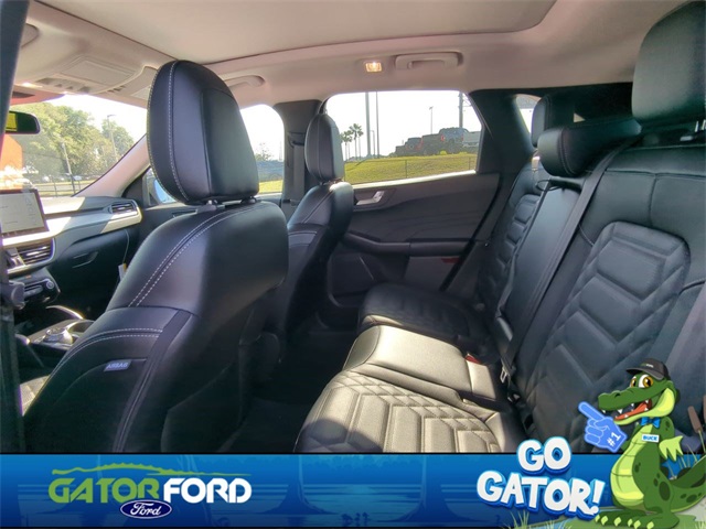 Vehicle image 15 of 48