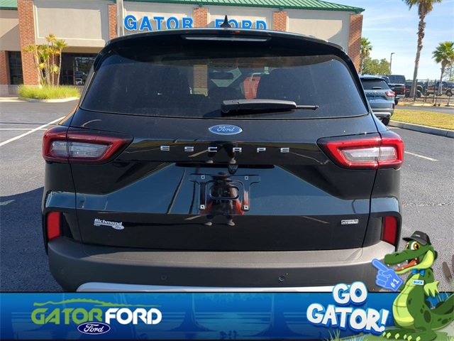 Vehicle image 5 of 48