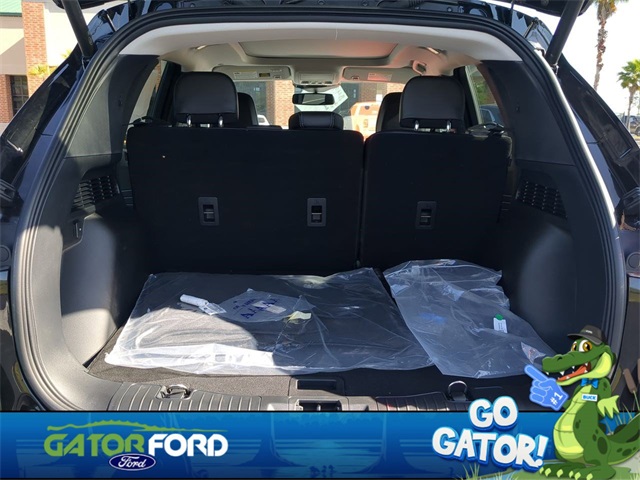 Vehicle image 13 of 48