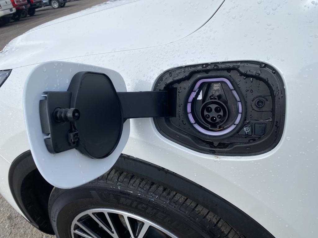 Vehicle image 12 of 20