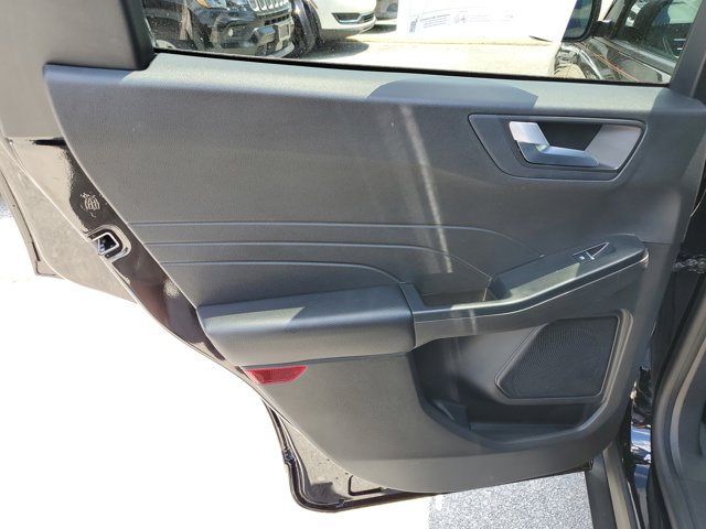 Vehicle image 9 of 20