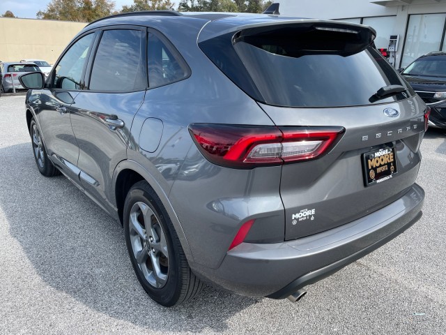 Vehicle image 6 of 25