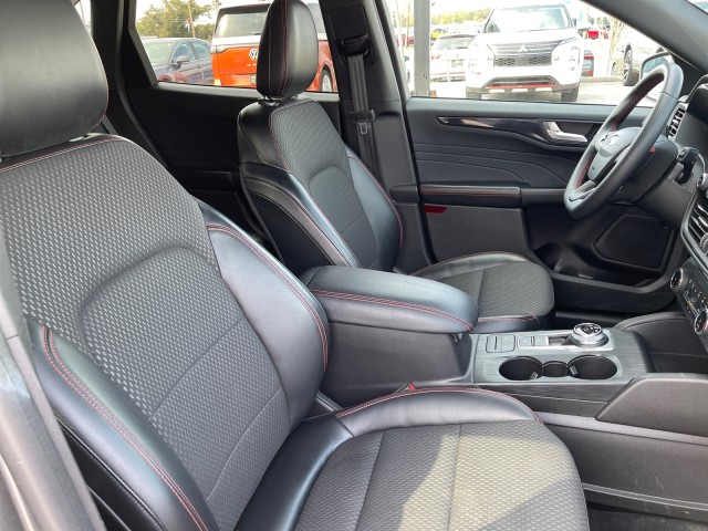 Vehicle image 9 of 25