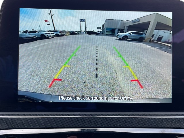 Vehicle image 22 of 25