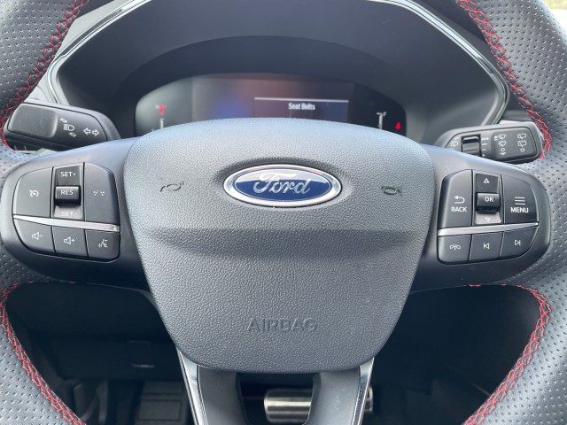 Vehicle image 17 of 25