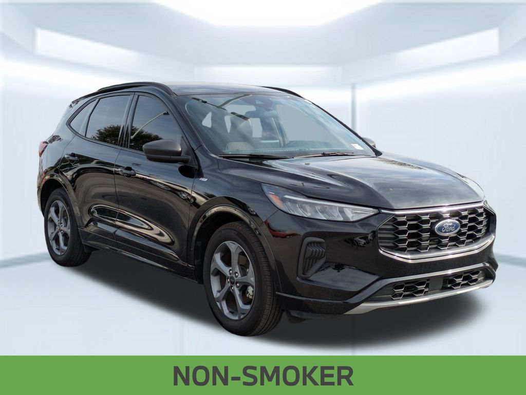 Vehicle image 3 of 33