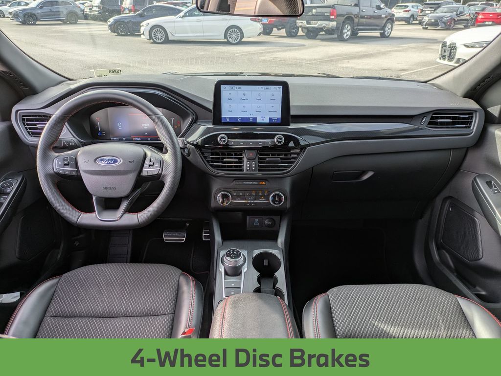 Vehicle image 28 of 33