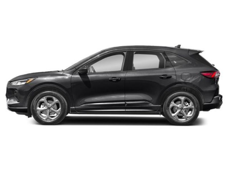 2023 Ford Escape ST-Line Image 3 of 3