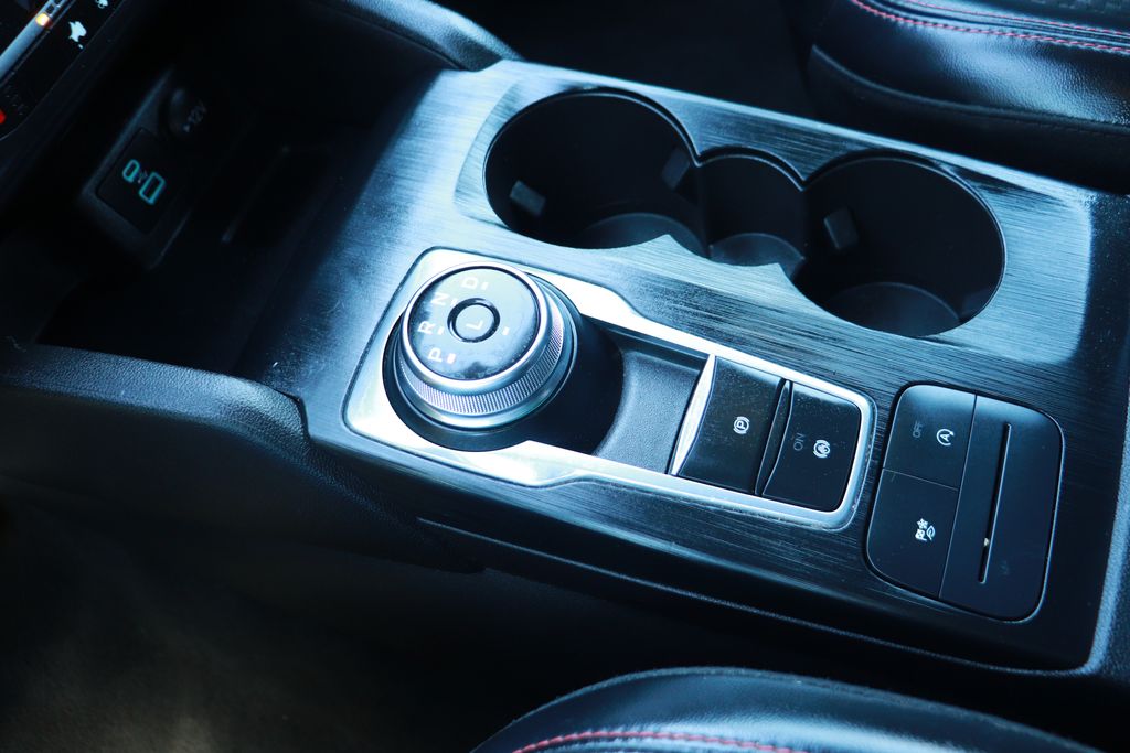 2023 Ford Escape ST-Line Image 14 of 23