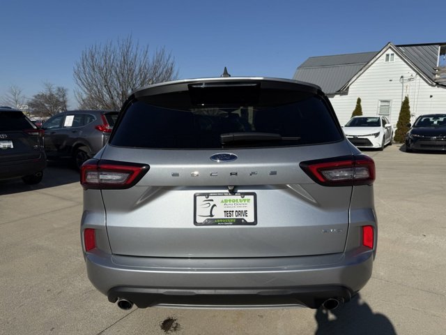 Vehicle image 11 of 76