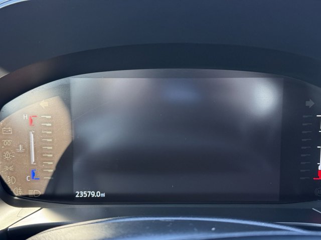 Vehicle image 25 of 76