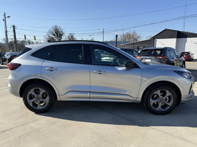 Vehicle image 7 of 76