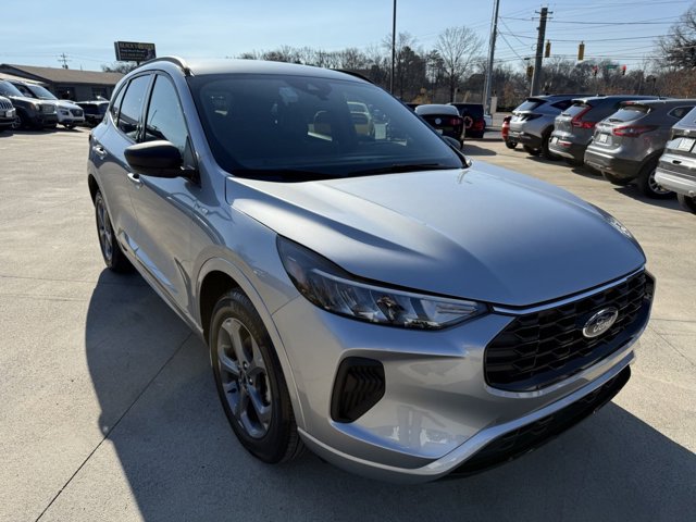 Vehicle image 6 of 76