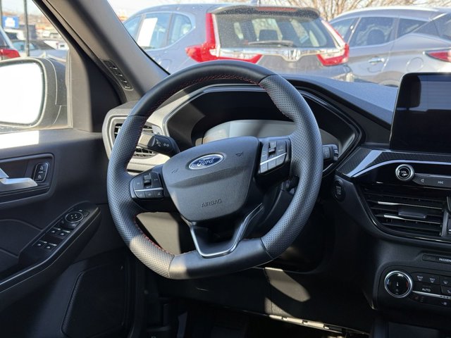 Vehicle image 19 of 76