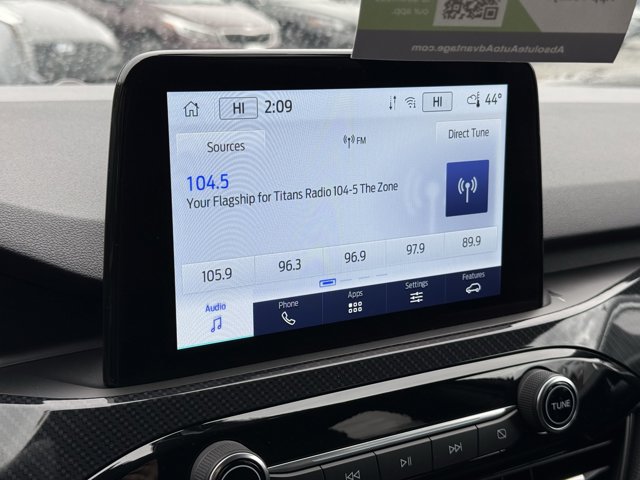 Vehicle image 52 of 76