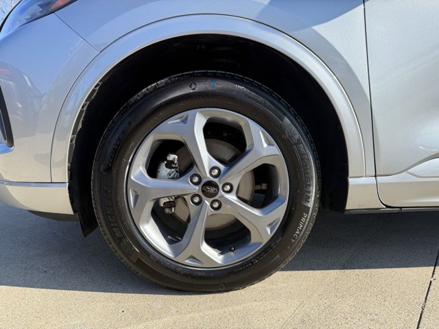 Vehicle image 29 of 76