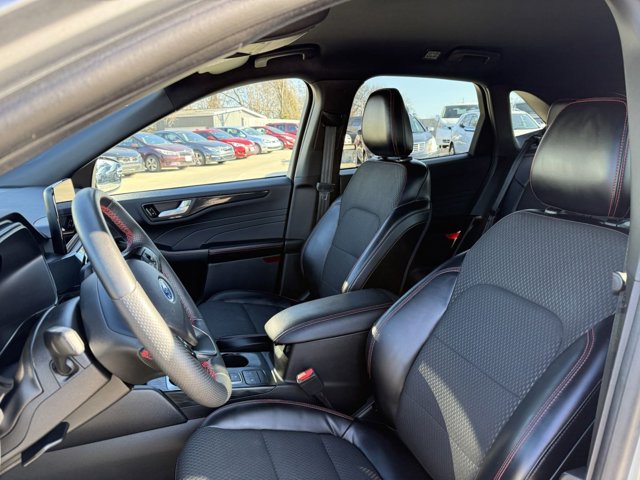 Vehicle image 21 of 76