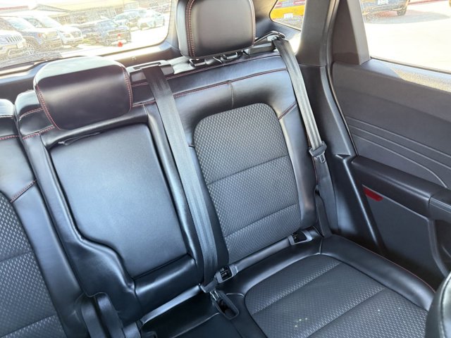 Vehicle image 23 of 76