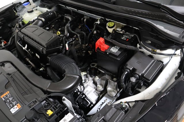 Vehicle image 24 of 28