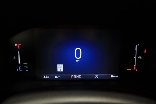 Vehicle image 16 of 28