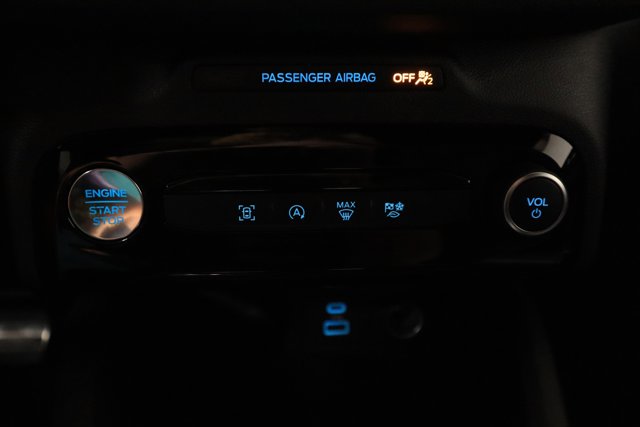 Vehicle image 20 of 28