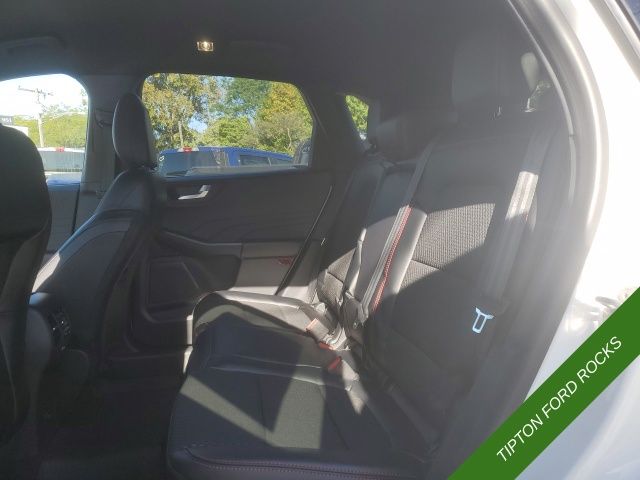 Vehicle image 20 of 38