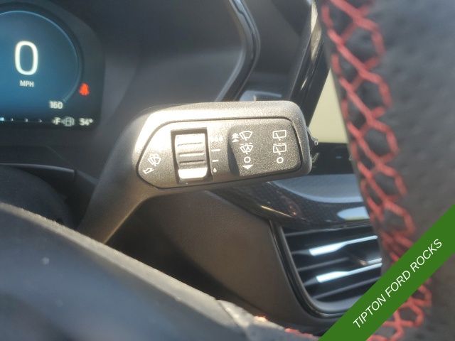 Vehicle image 30 of 38