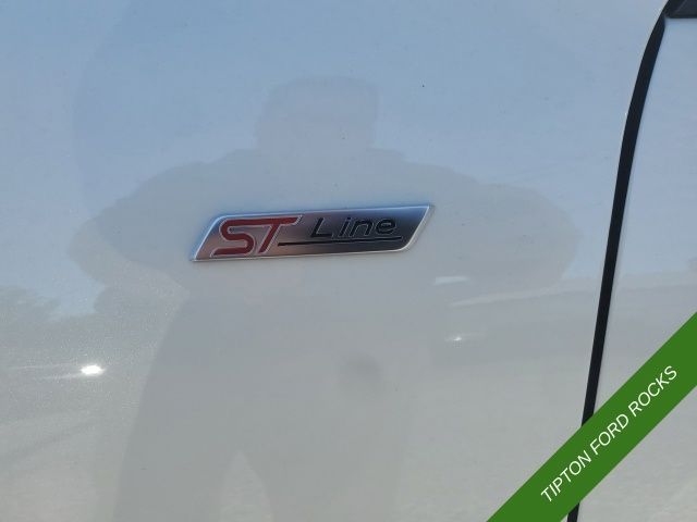 Vehicle image 16 of 38